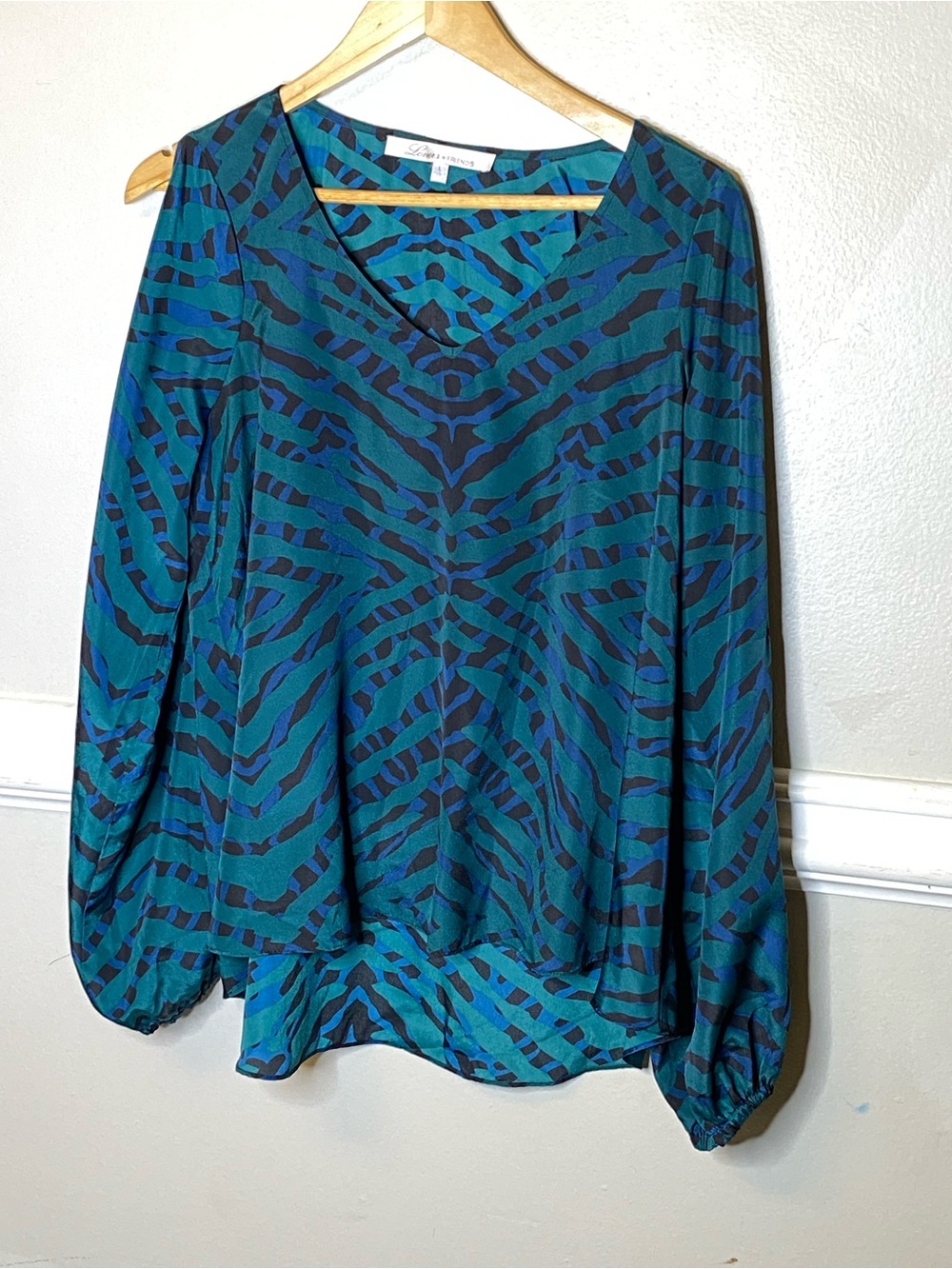 Lovers + Friends Teal and Navy V-Neck Printed Blouse